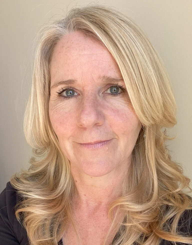 coragarveycoaching-768x980-1